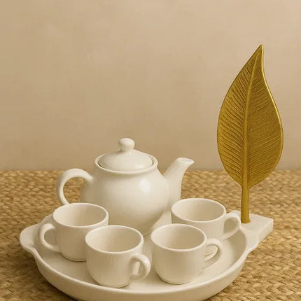 Regal Kettle and Cup Set