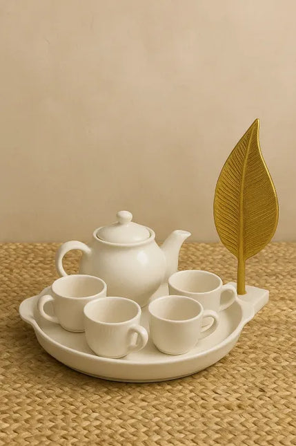 Regal Kettle and Cup Set